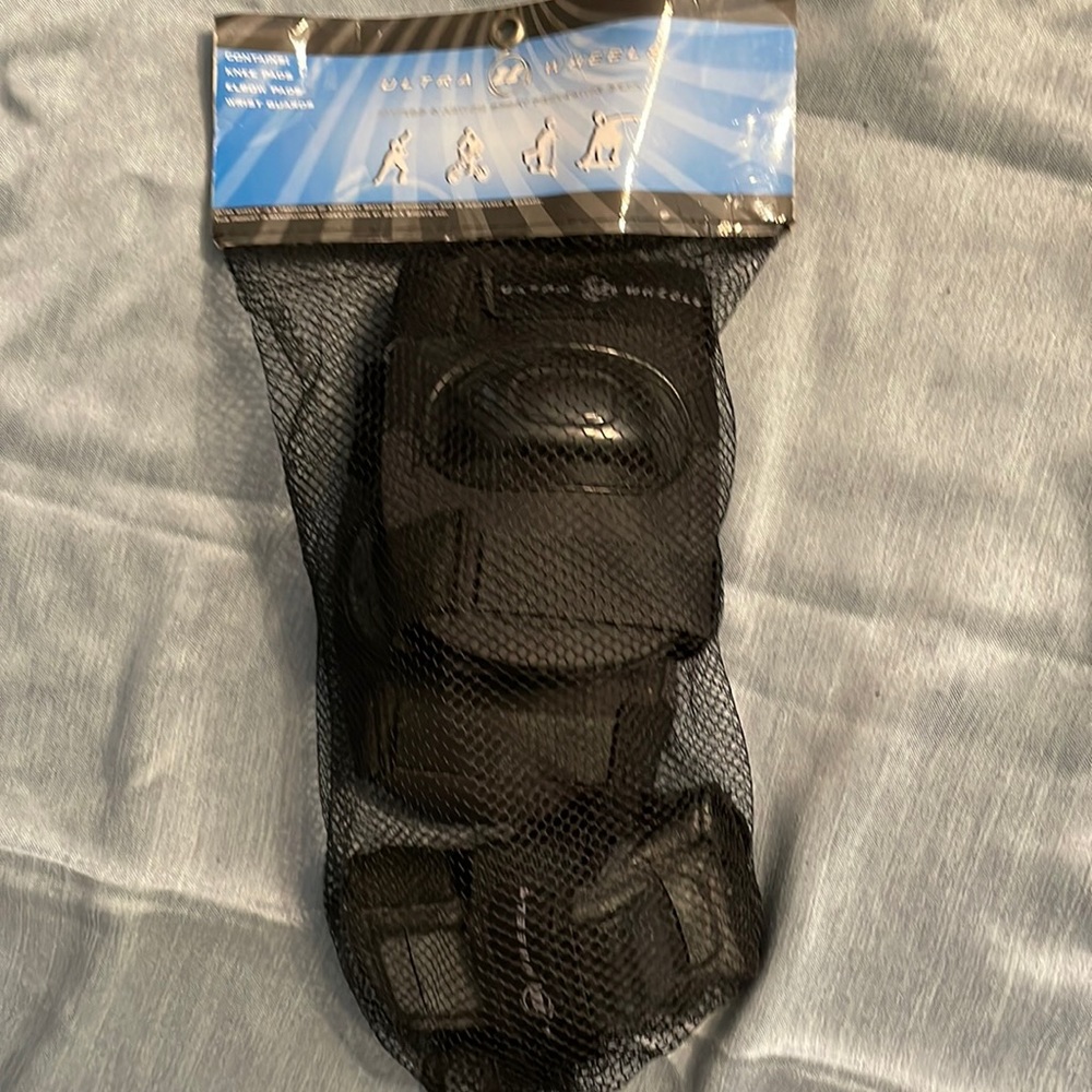 Jr knee pads elbow pads wrist guards
